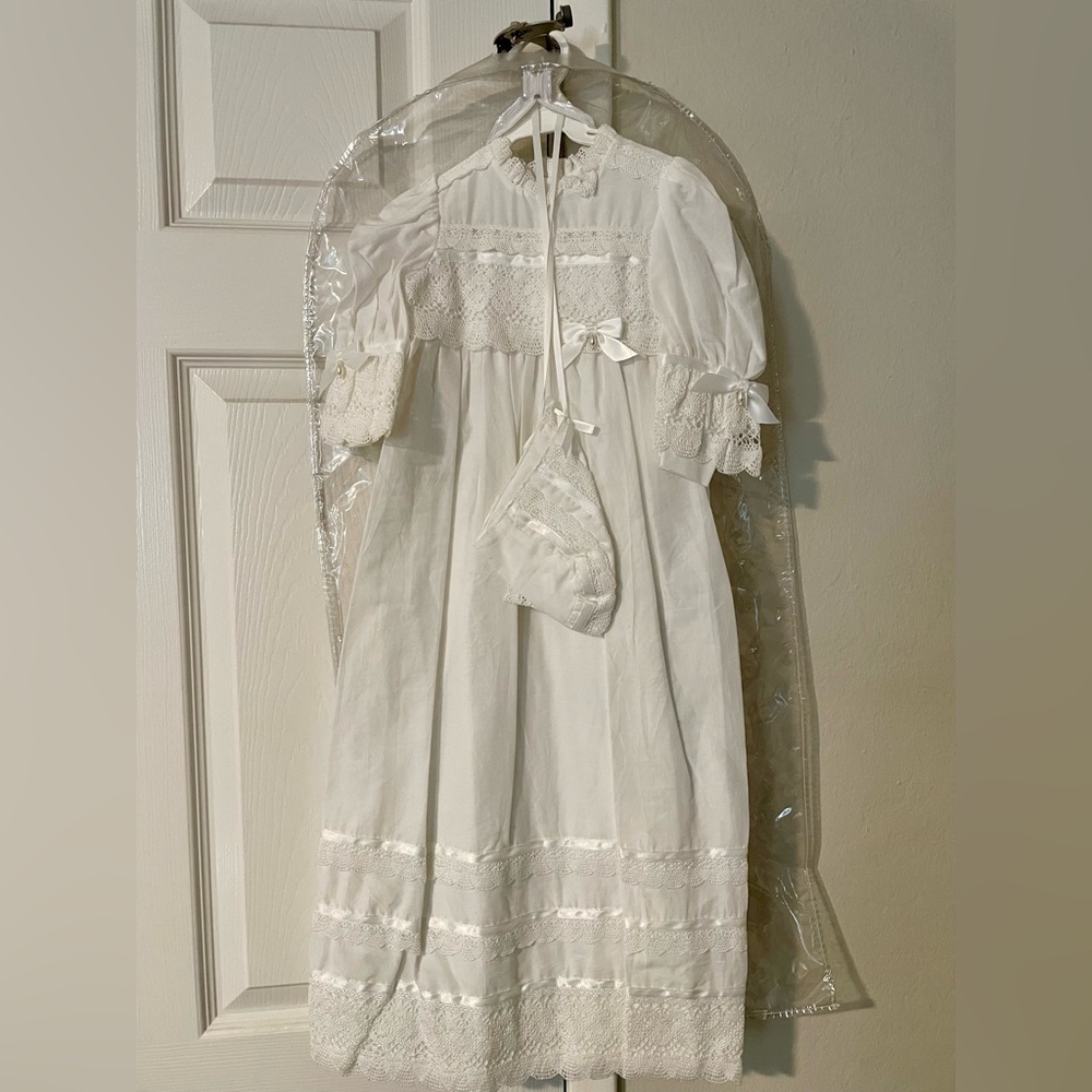 White Lace Infant Christening Gown & Bonnet